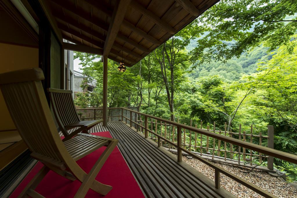 Hotel Fujiiso (Adults Only) à Takayama  Extérieur photo